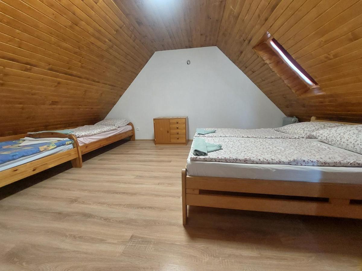 Orban Nyaralohaz Βίλα Kovagoors Εξωτερικό φωτογραφία